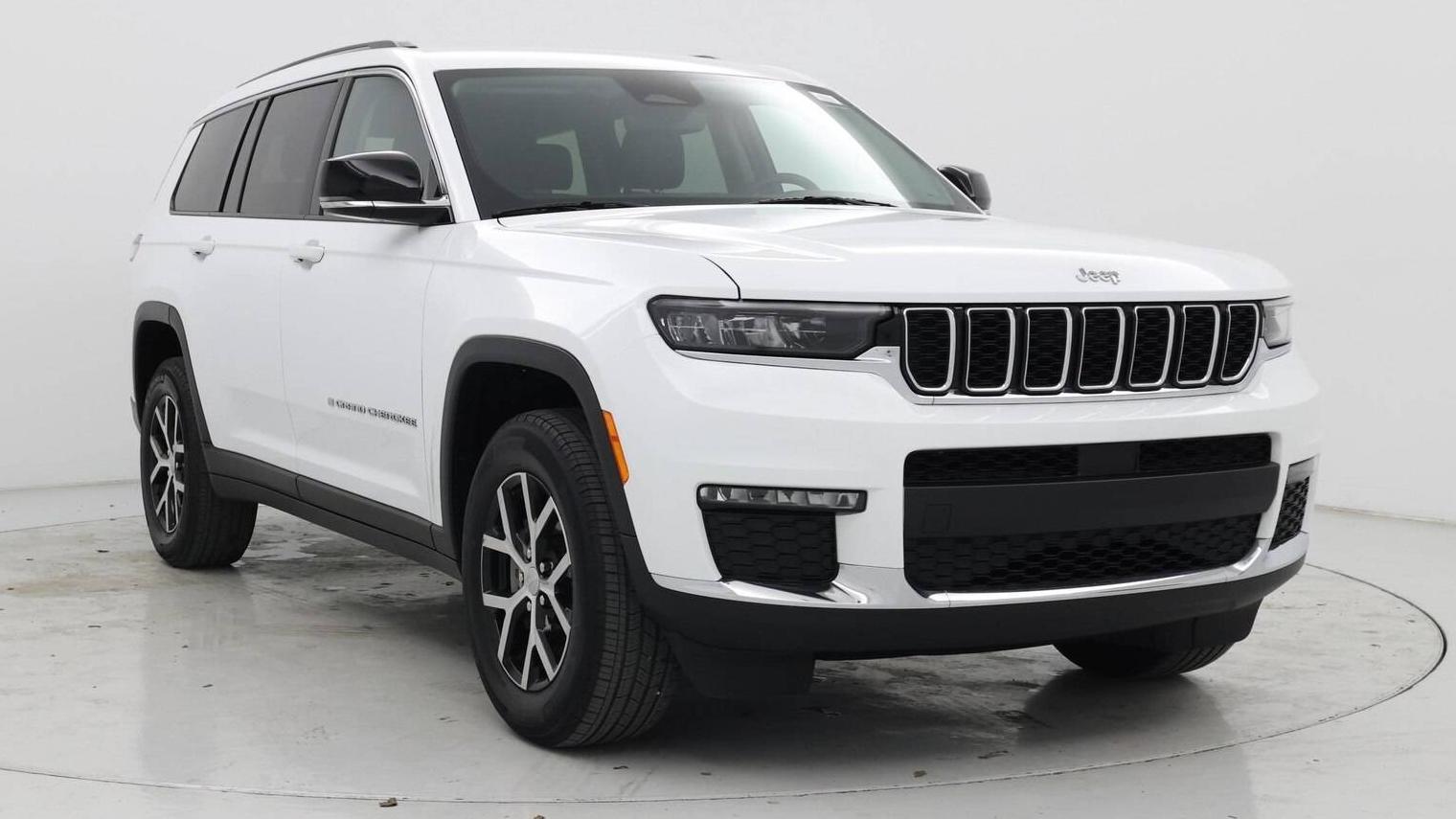 JEEP GRAND CHEROKEE 2023 1C4RJJBG5P8745794 image